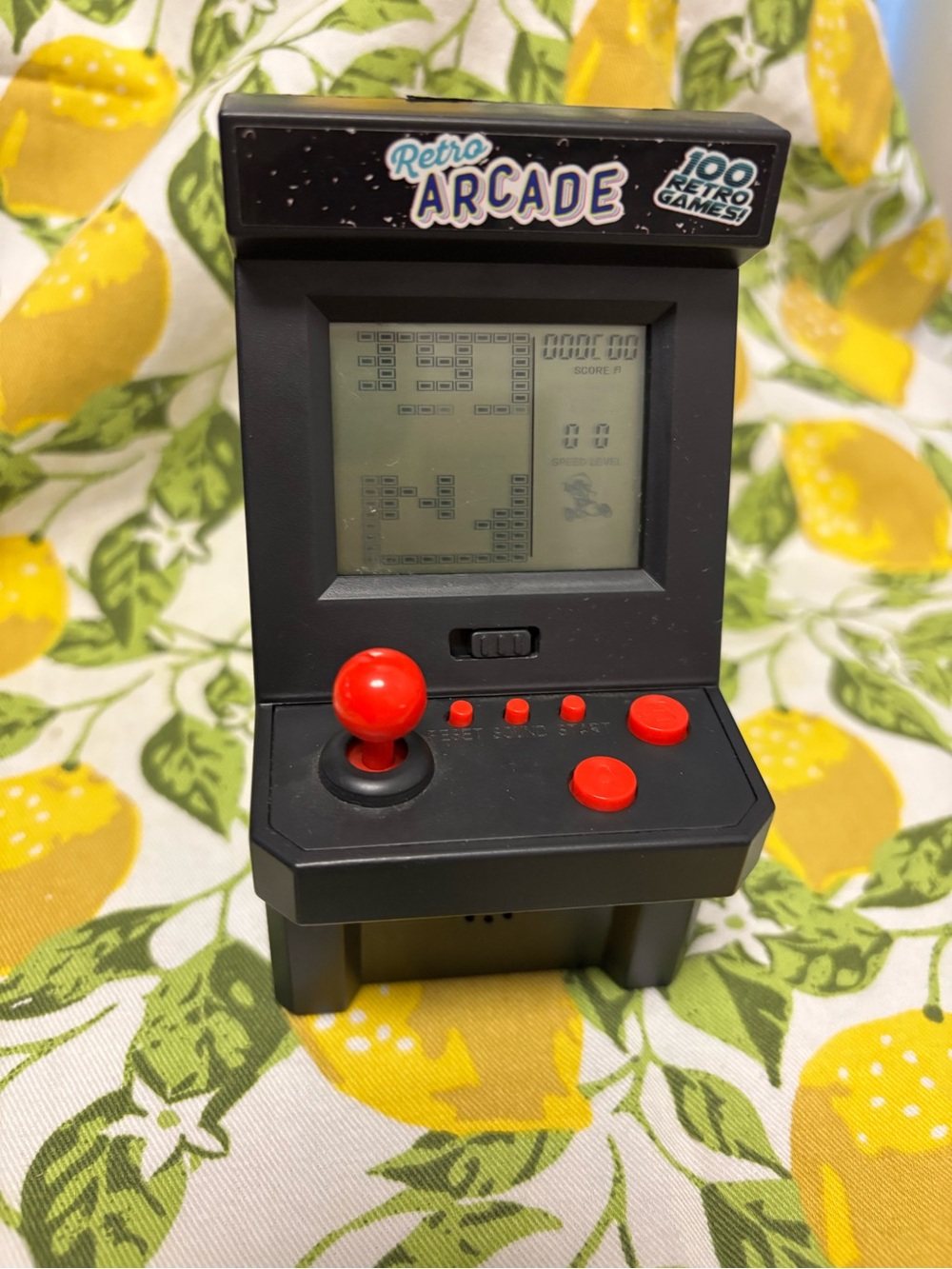 Handheld‎ Gaming Console - Black & Red